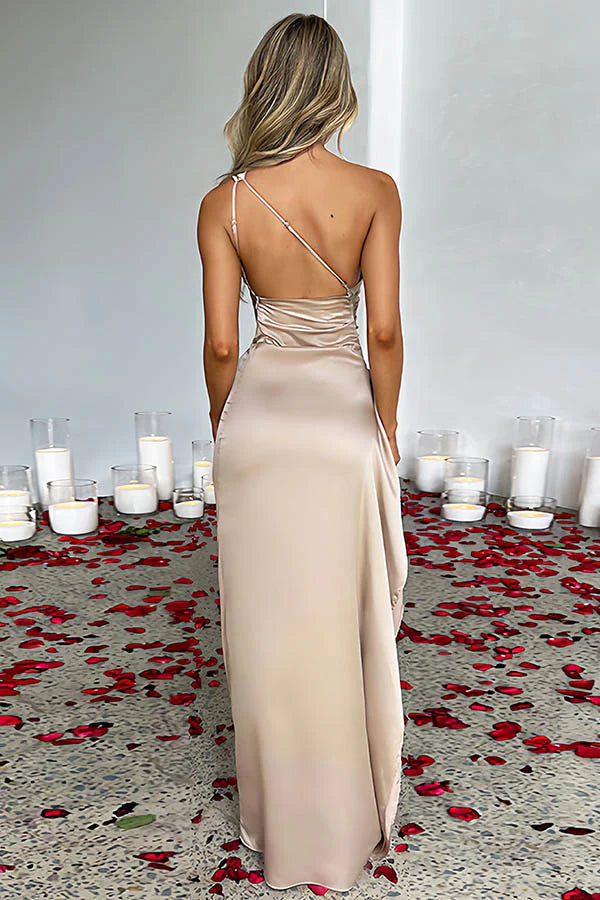 Saten Yırtmaçlı Maxi Elbise