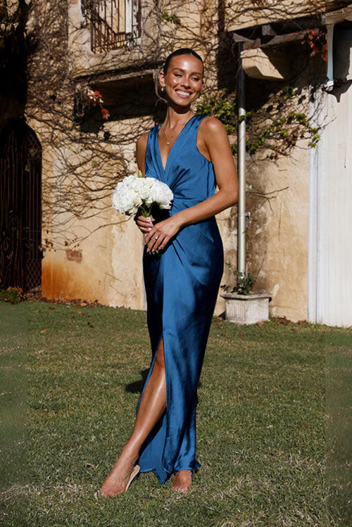 Derin V Yakasız Sırt Dekolteli Elbise